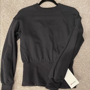 Lululemon Pullover in BLACK (check photos)